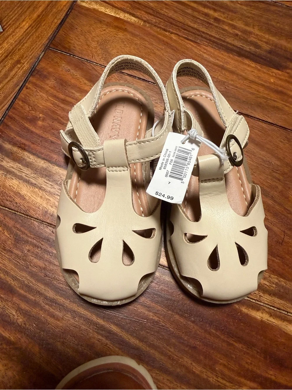 Old Navy  T-Strap Sandals - Comfortable Everyday Wear